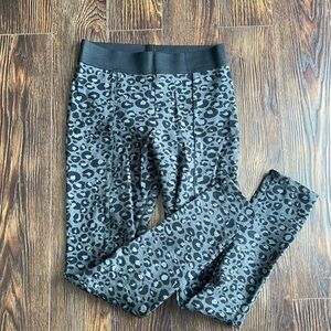 BNWOT H&M leggings size S.
